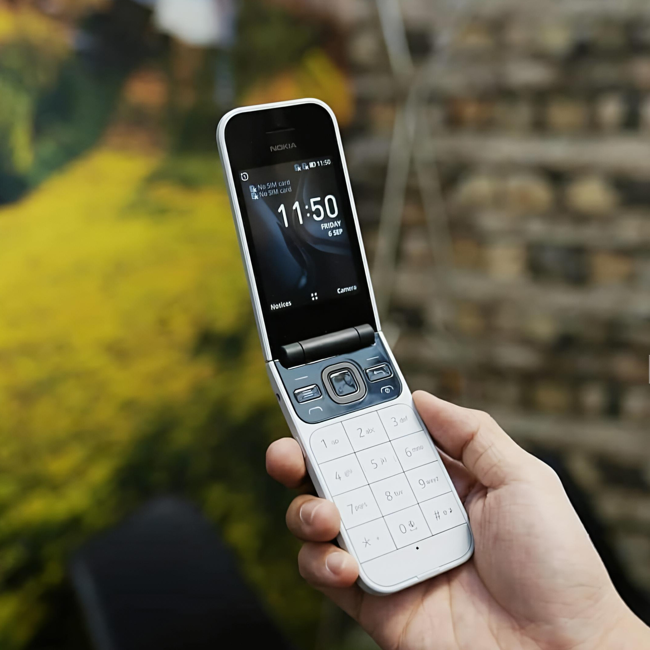 Orginal Nokia 2720 Flip